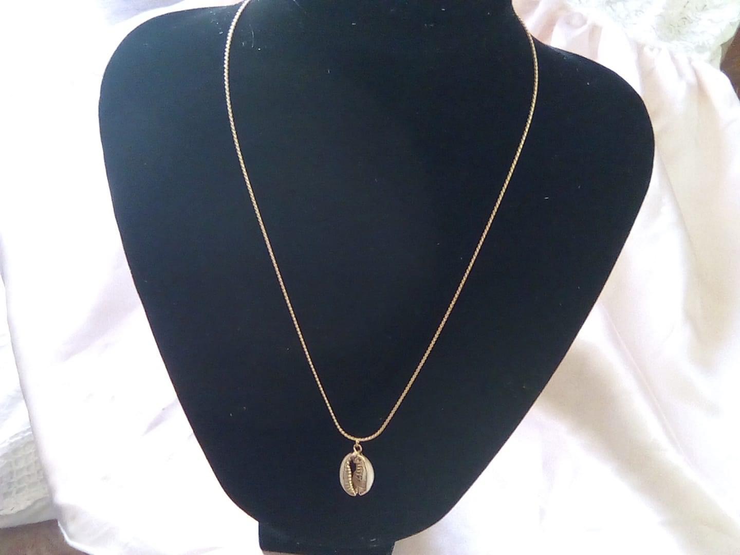 Collier coquillage
