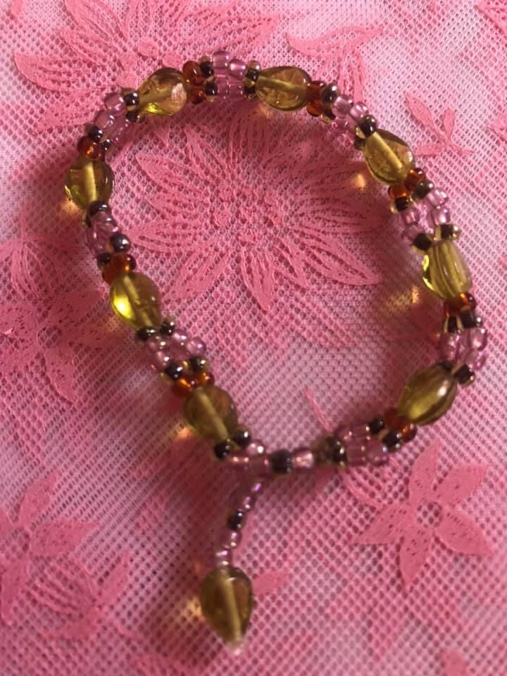 Bracelet élastique, perles en verre