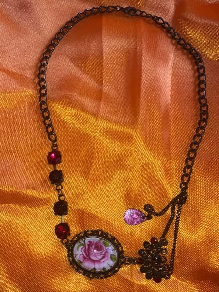 Collier imitation bronze