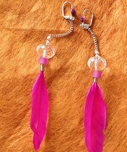 Boucles d'oreille plume rose