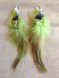 Boucles d'oreille plumes et perles vertes