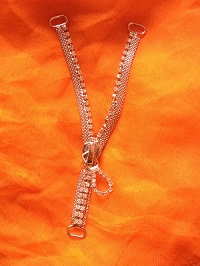 Pendentif fermeture strass