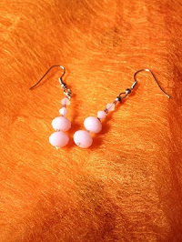 Boucles d'oreille perles briolettes verre rose